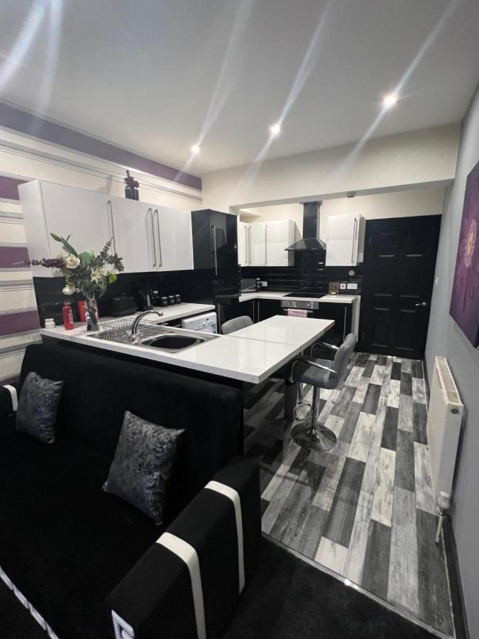 Boutique Blackpool 2 Bed Grey Apartment Sleeps 10 ภายนอก รูปภาพ