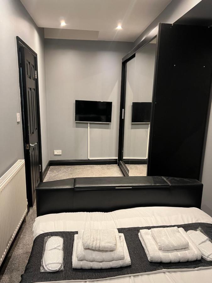 Boutique Blackpool 2 Bed Grey Apartment Sleeps 10 ภายนอก รูปภาพ