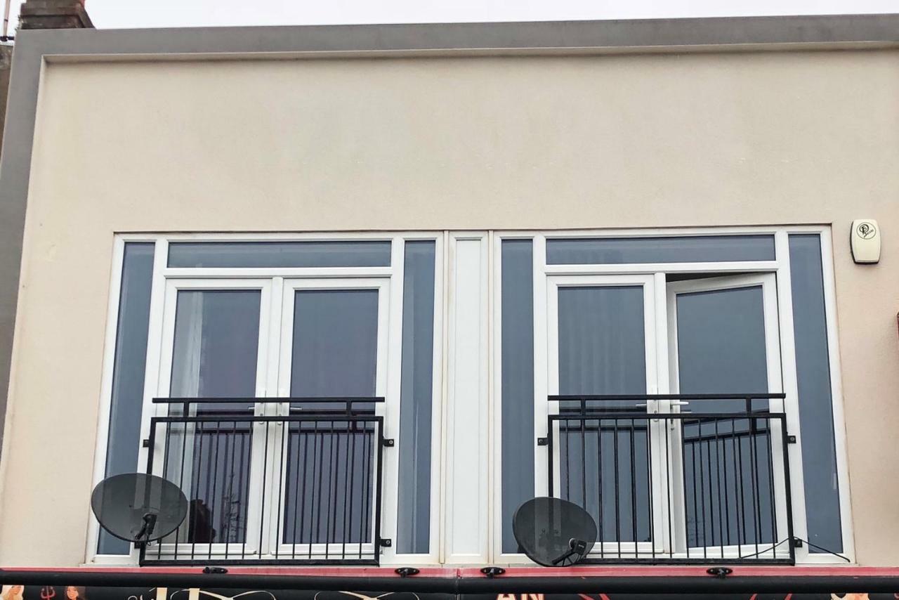Boutique Blackpool 2 Bed Grey Apartment Sleeps 10 ภายนอก รูปภาพ